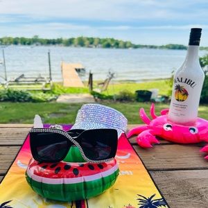 BLACK OVERSIZED SPARKLE SUNGLASSES